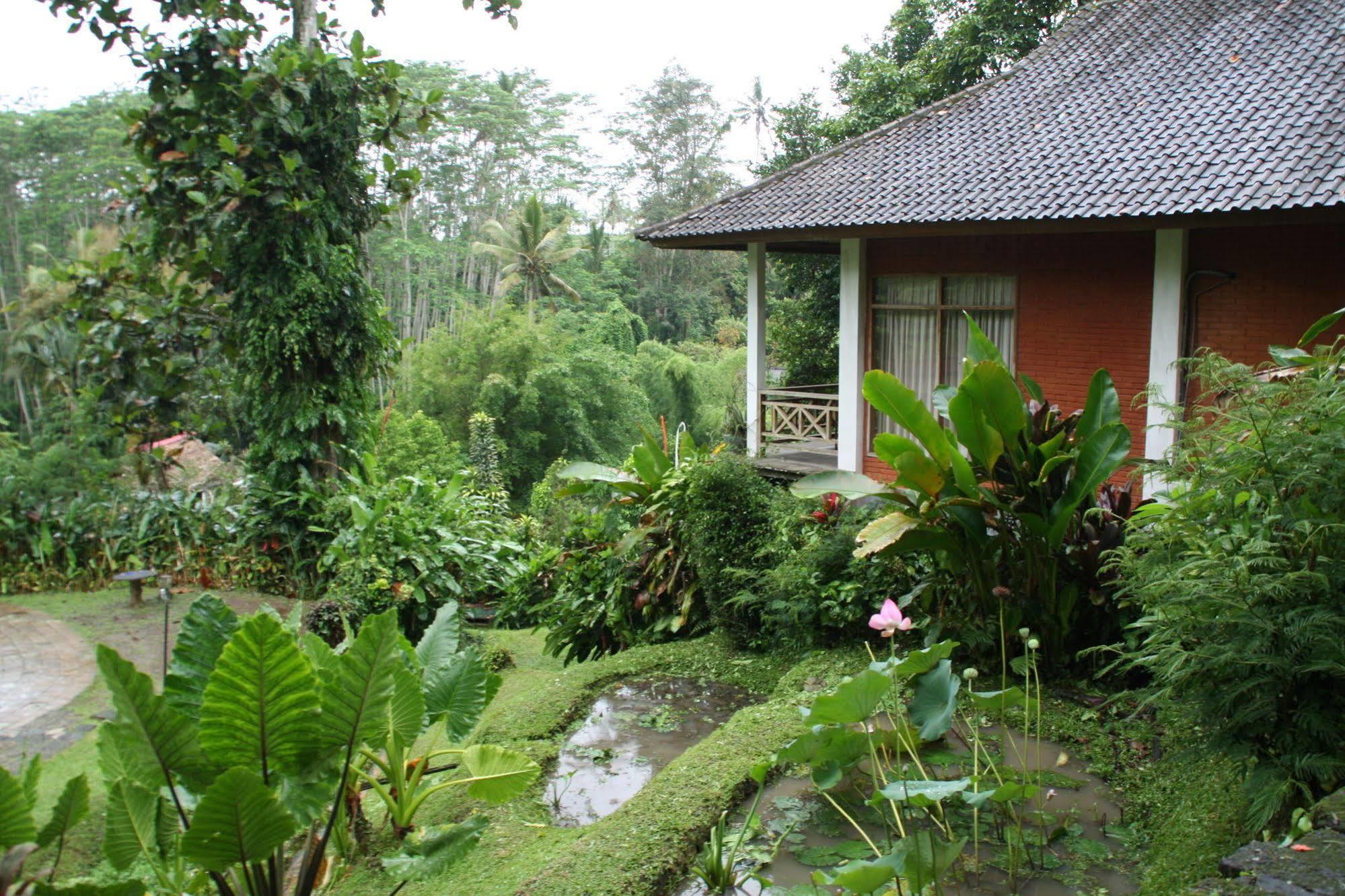 ホテル Yeh Panes Bali Marga エクステリア 写真